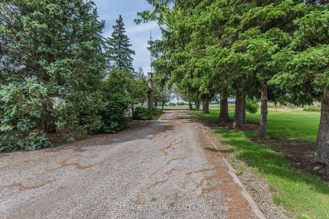 853 Avon Dr, House other with 3 bedrooms, 2 bathrooms and 10 parking in Malahide ON | Image 5