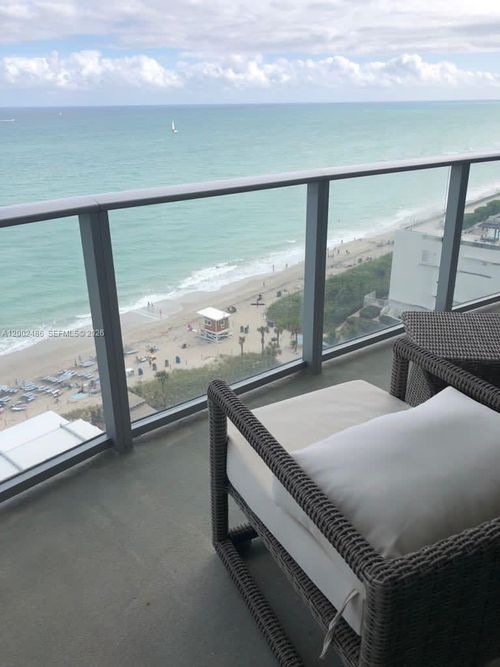 1002-4111 S Ocean Dr, Hollywood, FL, 33019-3055 | Card Image