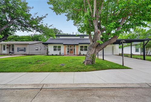 313 Western Ave, Saginaw, TX, 76179-1350 | Card Image