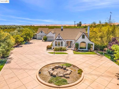 11081 Brentwood Blvd, Brentwood, CA, 94513 | Card Image