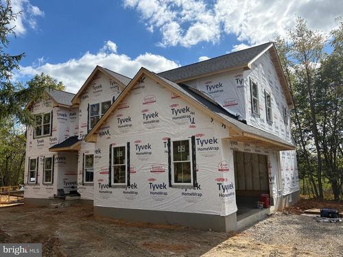 220 Fairview Rd, GLENMOORE, PA, 19343-1401 | Card Image