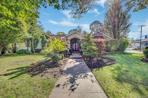 101 Harold Rd, Woodmere, NY, 11598-1434 | Card Image
