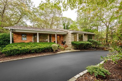 54 Farmington Ln, Huntingtn Sta, NY, 11747-4019 | Card Image