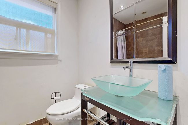 15 Waxham Rd, House other with 4 bedrooms, 2 bathrooms and 4 parking in Etobicoke ON | Image 19