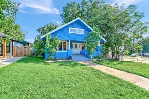 105 W Morton St, Denison, TX, 75021-2509 | Card Image