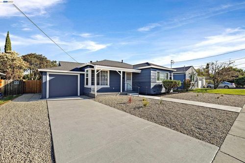 2226 Vegas Ave, Castro Valley, CA, 94546-6359 | Card Image