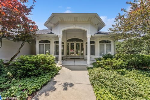 5828 Webster St, Downers Grove, IL, 60516-1313 | Card Image
