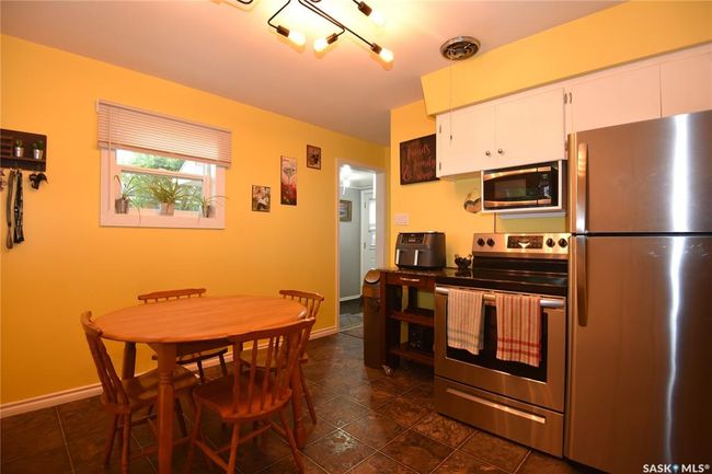 405 1 St St W, House other with 4 bedrooms, 2 bathrooms and 2 parking in Nipawin SK | Image 9