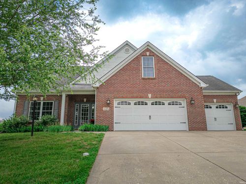 2747 Thornhill Dr, Evansville, IN, 47725-6818 | Card Image