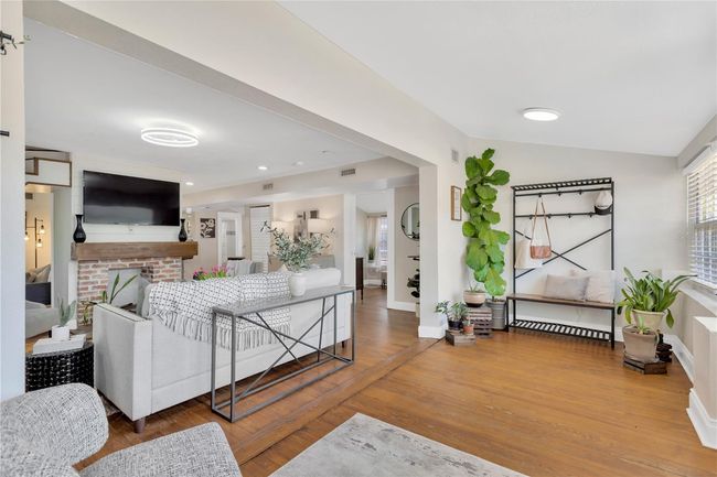 655 33 Rd Ave N, House other with 3 bedrooms, 2 bathrooms and null parking in St Petersburg FL | Image 6