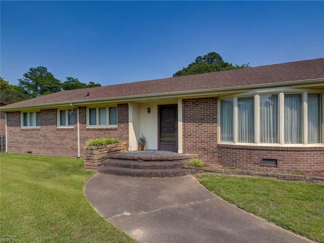 2861 Greenview Rd, House other with 4 bedrooms, 3 bathrooms and null parking in Chesapeake VA | Image 4