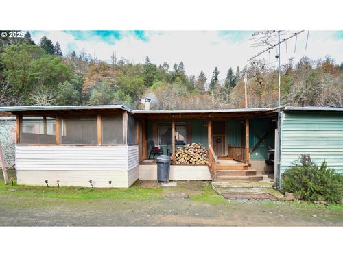 214 Thompson Rd, Riddle, OR, 97469-8638 | Card Image