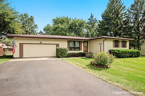 1320 Meadow Ln, McHenry, IL, 60050-4160 | Card Image