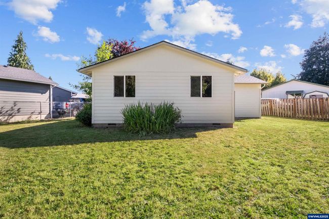 548 Erik Pl, House other with 3 bedrooms, 1 bathrooms and 1 parking in Jefferson OR | Image 37