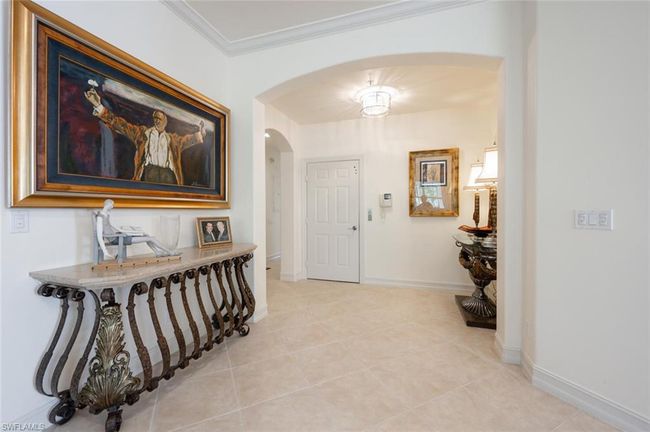 Private & secure elevator entry from your lobby. | Image 8