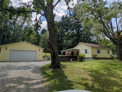 30 Bloxsom Ln, Finleyville, PA, 15332-9668 | Card Image