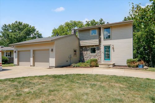 65 Bay Shore Dr, Lacon, IL, 61540-9602 | Card Image