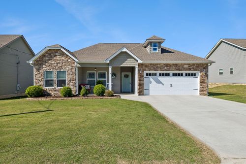 307 Franklin Cir, Fort Oglethorpe, GA, 30742-4262 | Card Image