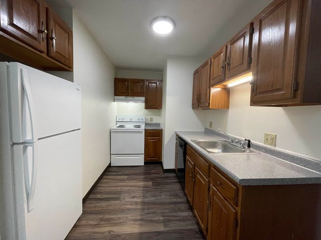 APT-203 - 521 Pine St, Condo with 2 bedrooms, 1 bathrooms and null parking in Manchester NH | Image 14