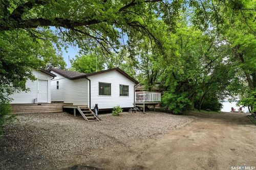 3B Stoney Lake Rd, Humboldt, SK, S0K2A0 | Card Image