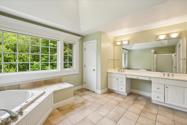 40 Wilders Pass, House other with 4 bedrooms, 5 bathrooms and 4 parking in Canton CT | Image 23