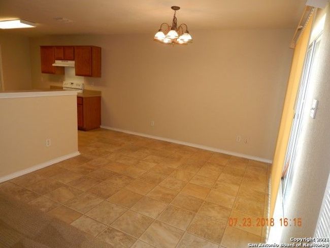 7127 Comet Mnr, House other with 3 bedrooms, 3 bathrooms and null parking in San Antonio TX | Image 6