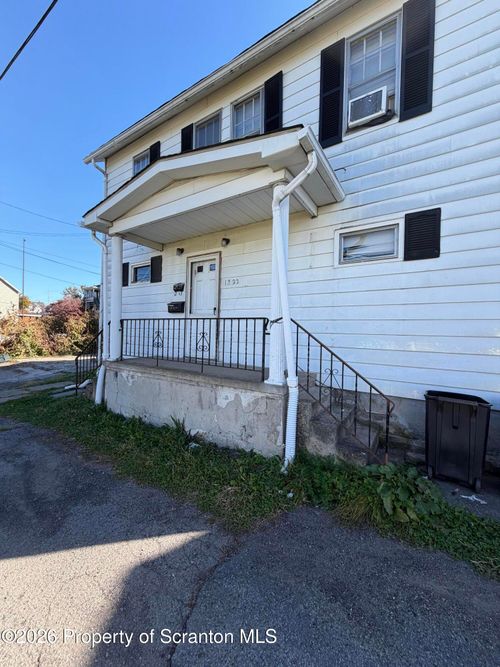 1322 Kirst Ct, Scranton, PA, 18505-1529 | Card Image