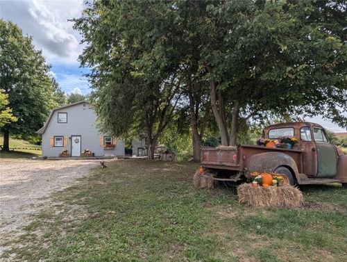 1834 Eaton Ave, Leighton, IA, 50143-8044 | Card Image