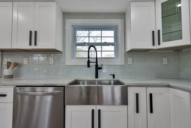 186 Elm St, House other with 4 bedrooms, 3 bathrooms and 8 parking in Andover MA | Image 35
