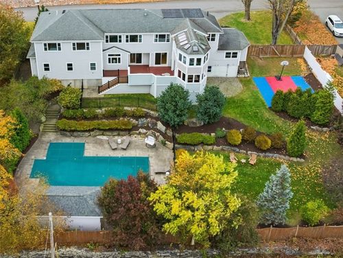 21 Crestwood Rd, Warwick, RI, 02886-9409 | Card Image