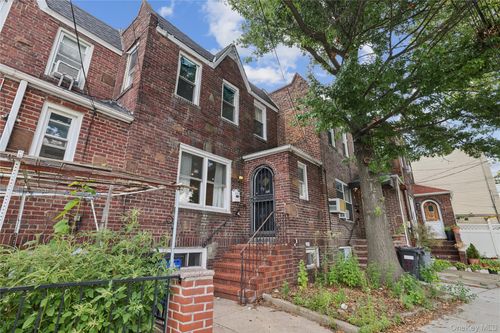 57-68 Mazeau St, Maspeth, NY, 11378-1927 | Card Image