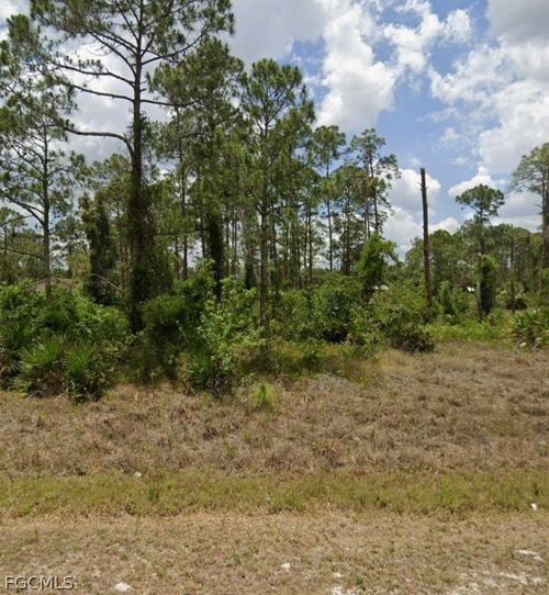 2315 Mcarthur Ave, ALVA, FL, 33920-1033 | Card Image