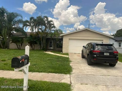 978 Nagle Dr, Rockledge, FL, 32955-2605 | Card Image