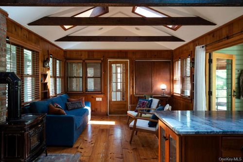 77-76 E Lake Ln, Milan, NY, 12571-4062 | Card Image