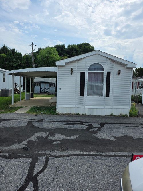 475 Wabash Rd, EPHRATA, PA, 17522-9691 | Card Image