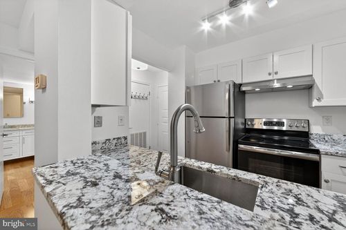 339-2100 Langston Blvd, ARLINGTON, VA, 22201-3558 | Card Image