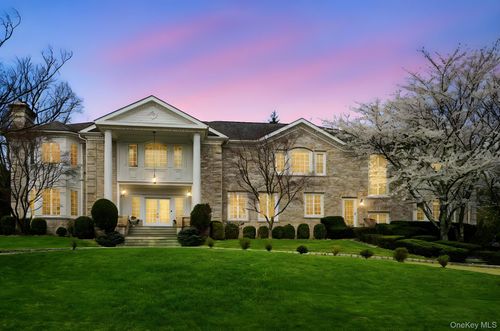 2 Coventry Ct, Larchmont, NY, 10538-1034 | Card Image