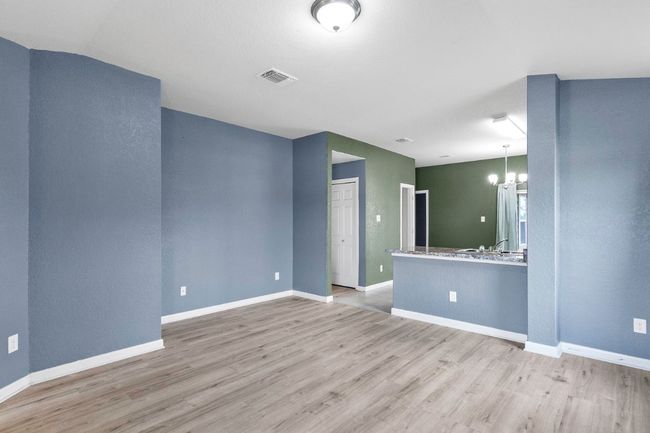 1524 Wedgewood Cv, House other with 3 bedrooms, 2 bathrooms and null parking in Lockhart TX | Image 8