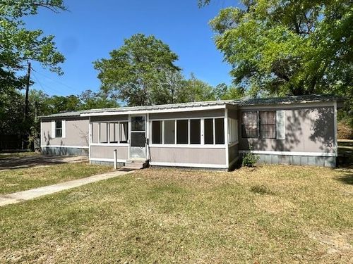 16437 Nw County Road 12, BRISTOL, FL, 32321-4019 | Card Image