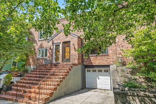 15 Kent Sq, Brookline, MA, 02446-6937 | Card Image