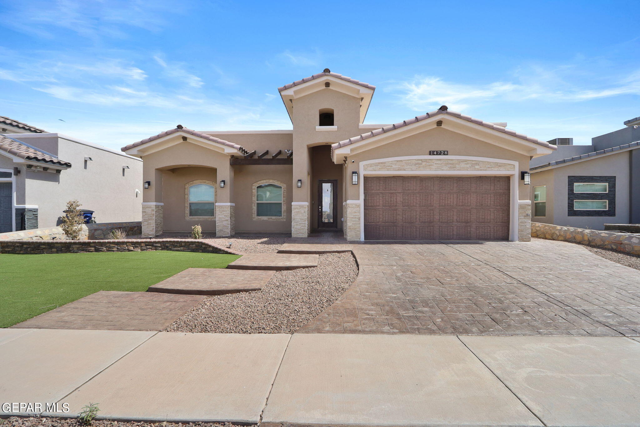 Hunters Grove Ave, El Paso, TX 79938