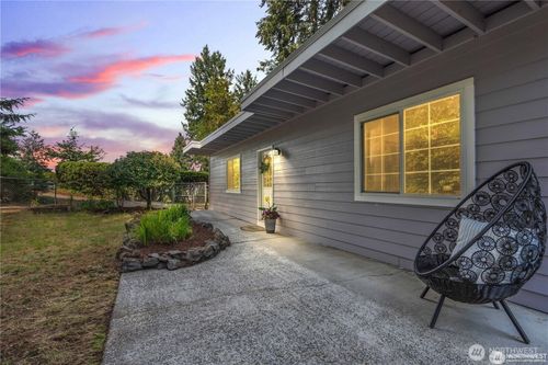 2749 Parkway Dr W, University Place, WA, 98466-1719 | Card Image