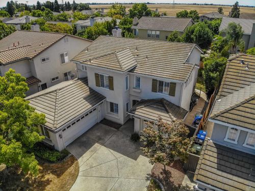 2612 Marsh Wren Way, Elk Grove, CA, 95757-8185 | Card Image