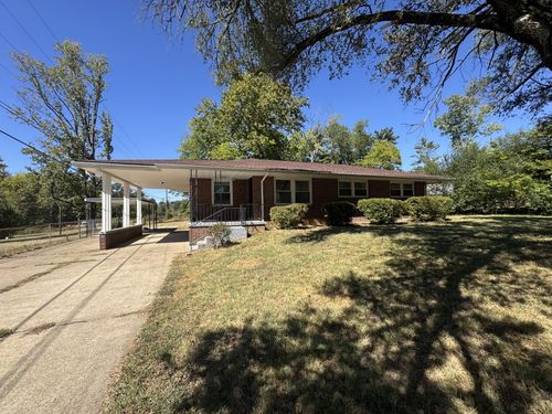 18 W Bel Air Blvd, Clarksville, TN, 37042-4007 | Card Image