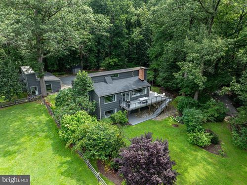 718 Springvale Rd, GREAT FALLS, VA, 22066-2904 | Card Image