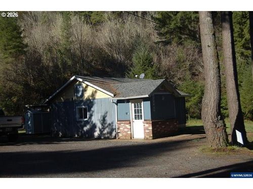 20446 Abiqua Rd Ne, Scotts Mills, OR, 97375-9610 | Card Image