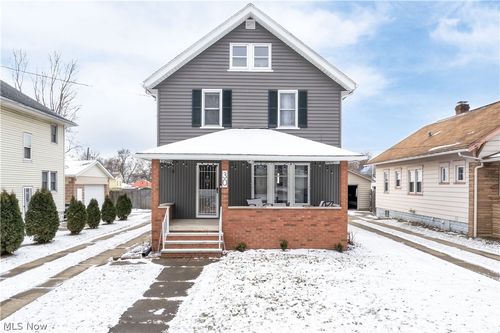 30 20th St, Barberton, OH, 44203-7106 | Card Image