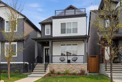 15077 37 St Sw, Calgary, AB, T2Y0R7 | Card Image