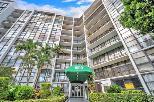 229-1000 Parkview Dr, Hallandale Beach, FL, 33009-2979 | Card Image