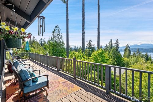 61 E Mount Ellinor Ct, Union, WA, 98592-9640 | Card Image